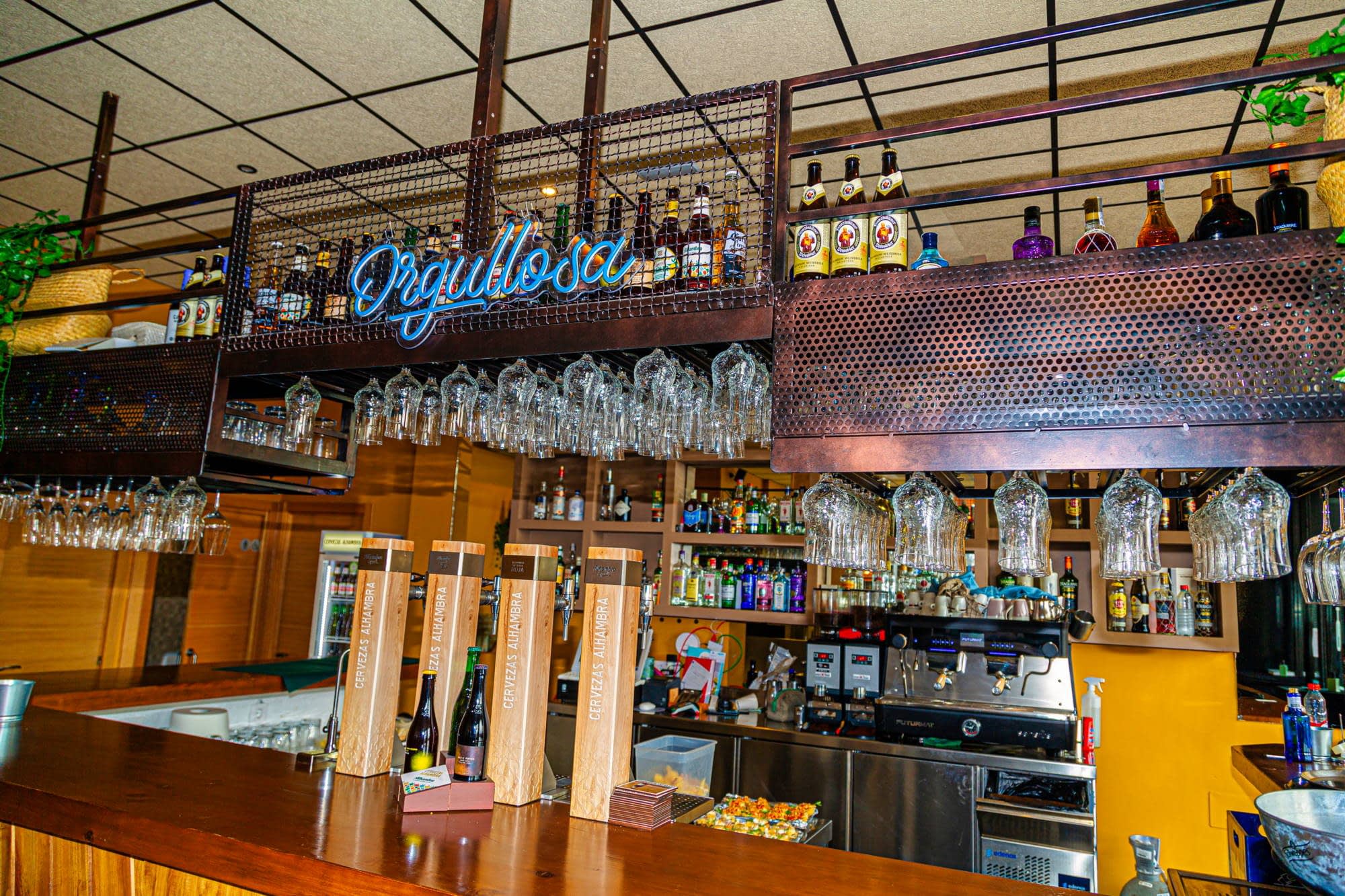 Ver detalles de la Empresa Taberna Orgullosa