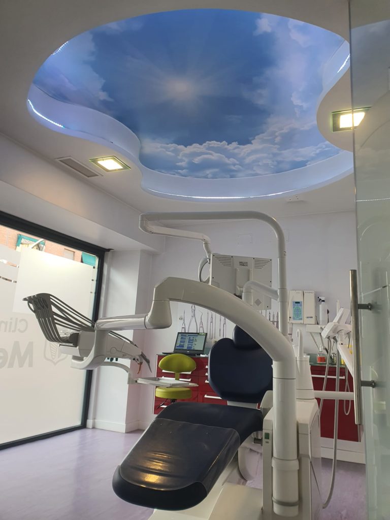 Ver detalles de la Empresa Cl&iacute;nica Dental Men&eacute;ndez